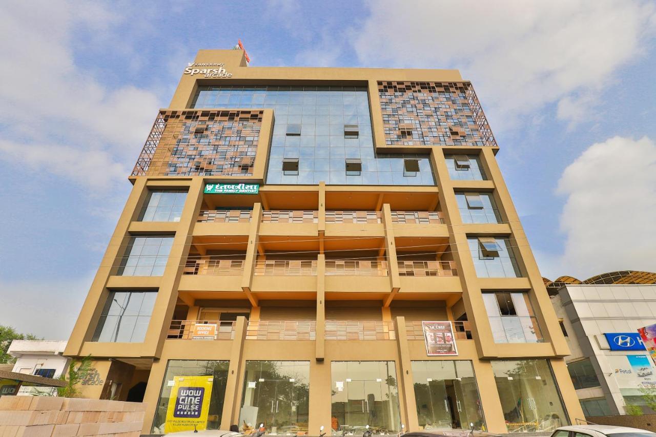 אחמדאבאד Oyo 16604 Hotel Sparsh Inn מראה חיצוני תמונה