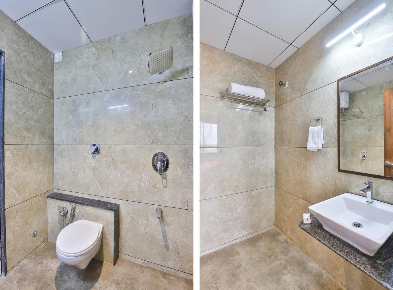 אחמדאבאד Oyo 16604 Hotel Sparsh Inn מראה חיצוני תמונה